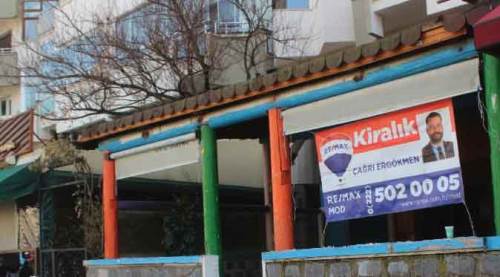 Eskişehir'in her yeri bu ilanlarla doldu!