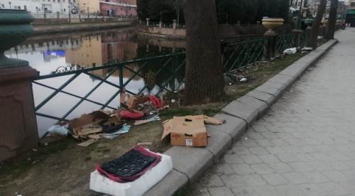 Eskişehir'in kalbini yine çöplüğe çevirdiler