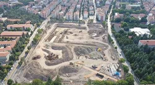 Eskişehir'in Millet Bahçesi yapımına devam ediliyor