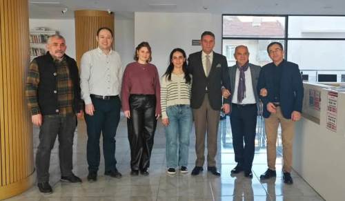  Eskişehir’in modern kütüphanesine hayran kaldılar