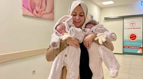 Eskişehir'in mucize ikizleri: 1 kilo 100 gram doğdular!
