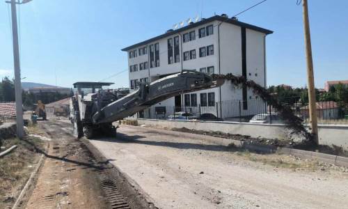 Eskişehir’in o ilçesinde yollar yenileniyor! Ekipler sahada