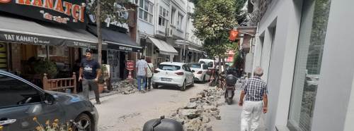 Eskişehir'in o mahallesindeki çalışma vatandaşları zorladı