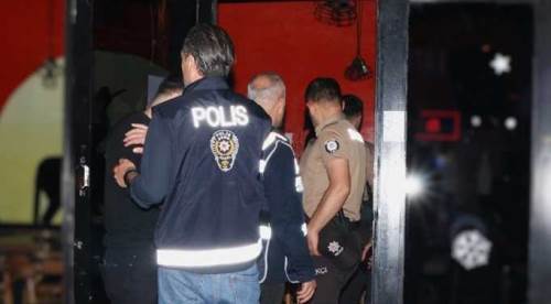 Eskişehir'in o mahallesine polis baskını: Binlerce kişiye tek tek...