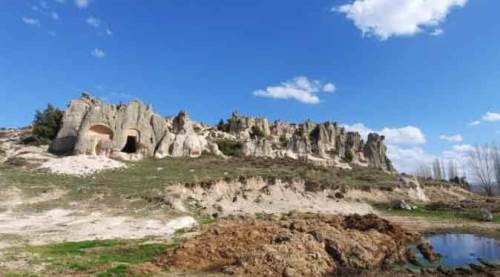 Eskişehir'in tarihi değerini talan ediyorlar!