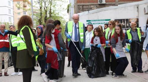 Eskişehir'in tüm mahallelerine örnek olacak proje: Kazım Kurt destek verdi!
