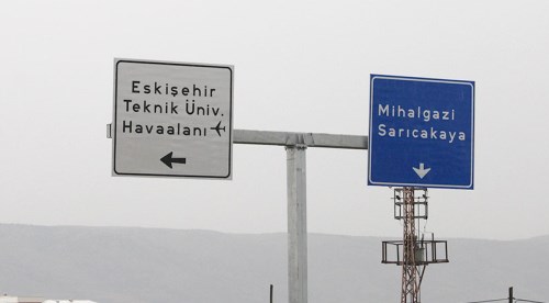 Eskişehir'in yeni üniversitesinin tabelası asıldı