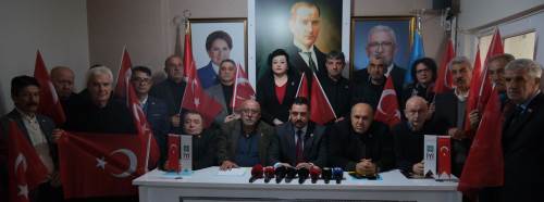 Eskişehir İYİ Parti'den Türk bayrağının indirilmesine sert tepki!