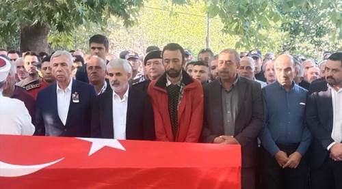 Eskişehir kahramanını uğurladı: Mansur Yavaş da katıldı