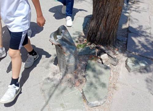 Eskişehir kaldırımında tehlikeli görüntü