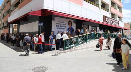 Eskişehir Kent Lokantası yeni yerinde hizmette