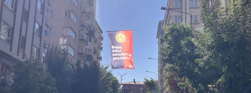 Eskişehir kırmızı-siyah bayraklarla donatıldı: Es-Es'e tam destek!