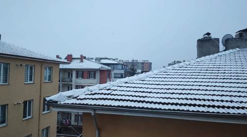 Eskişehir kışa uyandı: Beklenen kar geldi!