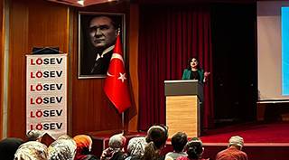 Eskişehir LÖSEV'e kayıtlı hasta ve yakınlarına et ve et ürünleri dağıttı!