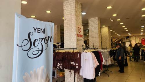 Eskişehir mağazalarına bahar geldi