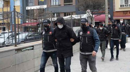 Eskişehir merkezli operasyonda 8 gözaltı!