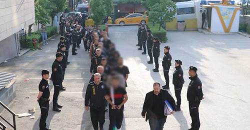 Eskişehir merkezli yasa dışı bahis ve dolandırıcılık operasyonunda 24 şüpheli tutuklandı