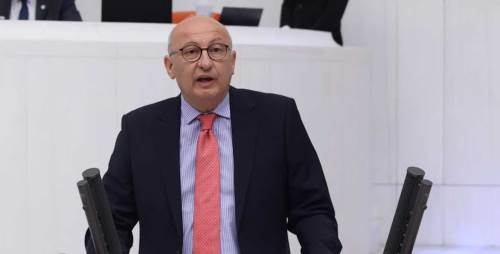 Eskişehir Milletvekili Çakırözer AK Parti'nin sansür tablosunu Meclis’te açıkladı