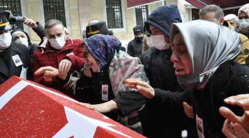 Eskişehir ona ağlıyor! Ne kar, ne soğuk son vedaya engel olamadı!