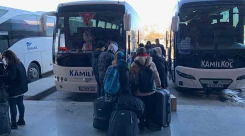 Eskişehir Otogarı'na öğrenci akını başladı