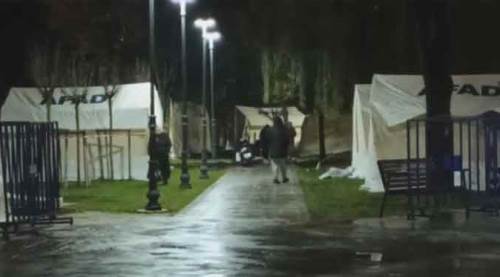 Eskişehir Pazar gününe deprem ile başladı
