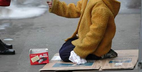 Eskişehir polisinin gözünden kaçmadı, çocuk dilenci...