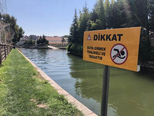 Eskişehir Porsuk çayında ekipleri harekete geçiren olay!