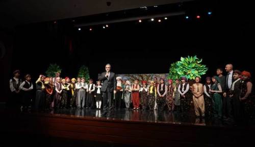 Eskişehir Şehit Soner Özübek Okulları öğrencileri ayakta alkışlandı