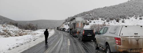 Eskişehir-Seyitgazi yolunda trafik kilitlendi