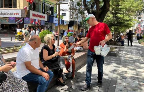 Eskişehir sıcaklarında vatandaşları serinleten iyilik
