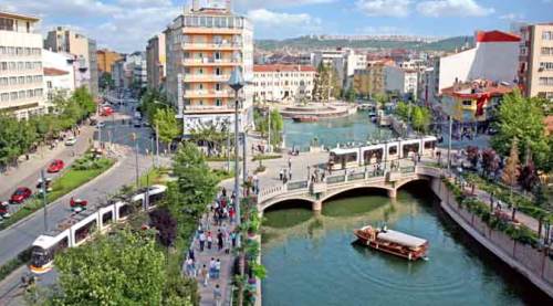 Eskişehir size ne yaptı da "cezalandırılıyor?"