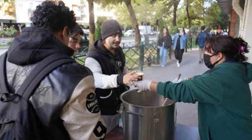 Eskişehir soğuğunda içleri ısıtan ikram
