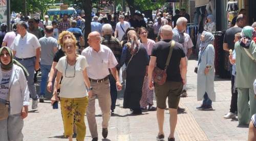 Eskişehir sokakları doldu taştı: Kalabalığın sebebi...