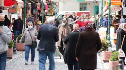 Eskişehir sokaklarında insan seli yaşanıyor!