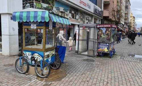 Eskişehir sokaklarında Ramazan sessizliği: Tezgahlar boş kaldı