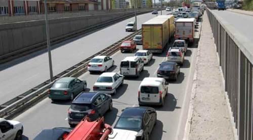 Eskişehir trafiği rahatlasın diye beklerken...