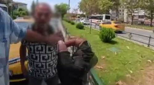 Eskişehir trafiğinde taksici ve kurye kavgaya tutuştu!