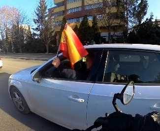 Eskişehir trafiğinde Türk ve İspanya bayrağı dalgalandı