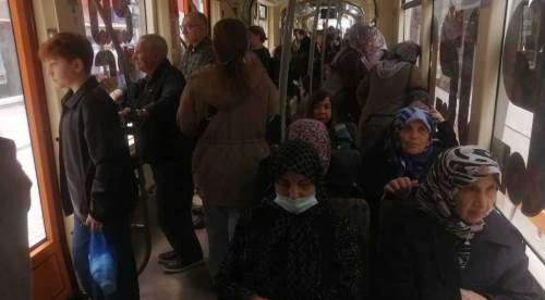 Eskişehir tramvaylarında büyük şikayet: Hasta çocuk bahanesiyle...