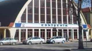 Eskişehir tren garında soluk kesen kovalamaca!