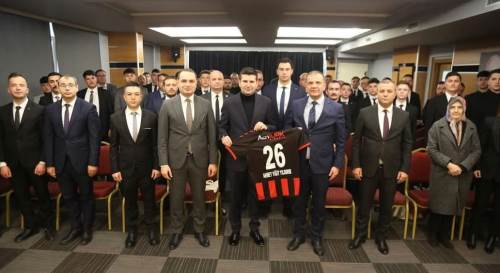 Eskişehir Ülkü Ocakları, MHP grup toplantısına katıldı