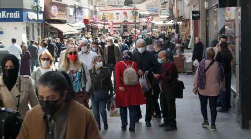 Eskişehir vakalarda zirvedeyken, aşılamada geride kaldı!