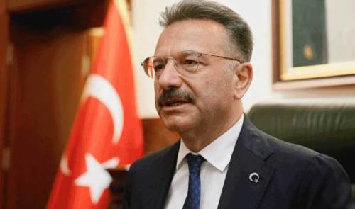 Eskişehir Valisi Aksoy'un ismi o ilde bulvara verildi