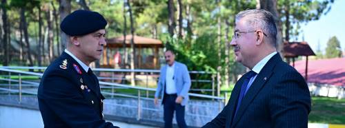 Eskişehir Valisi Erdinç Yılmaz’dan İl Jandarma Komutanlığına ziyaret