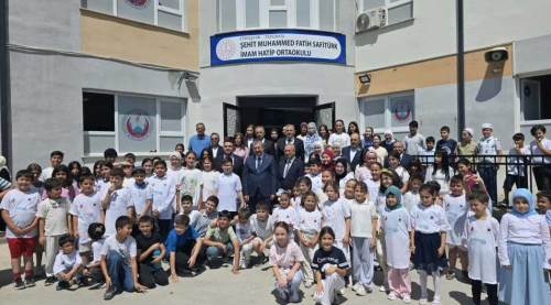 Eskişehir Valisi Erdinç Yılmaz TÜGVA Yaz Okulu öğrencileriyle buluştu