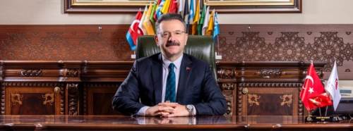 Eskişehir Valisi Hüseyin Aksoy gençlere hitap etti