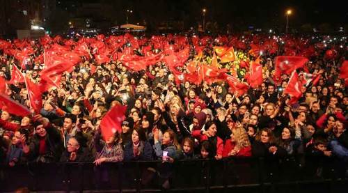Eskişehir Volkan Konak konseri ile coştu