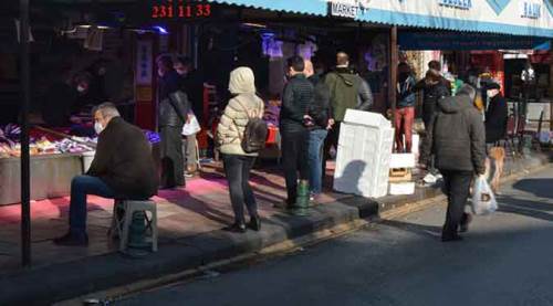 Eskişehir yasakta orada kuyruğa girdi!