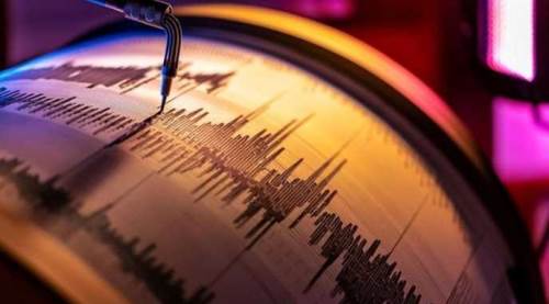 Eskişehir yine sallandı: Balıkesir'de 4.9 büyüklüğünde deprem!