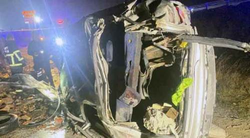 Eskişehir yolunda feci kaza: Ölü ve yaralılar var